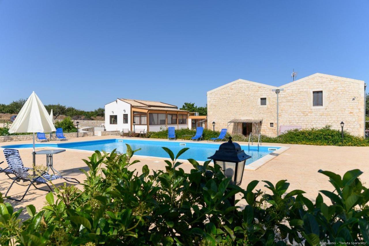 Agriturismo Tenuta Sparaceto Modica Eksteriør bilde