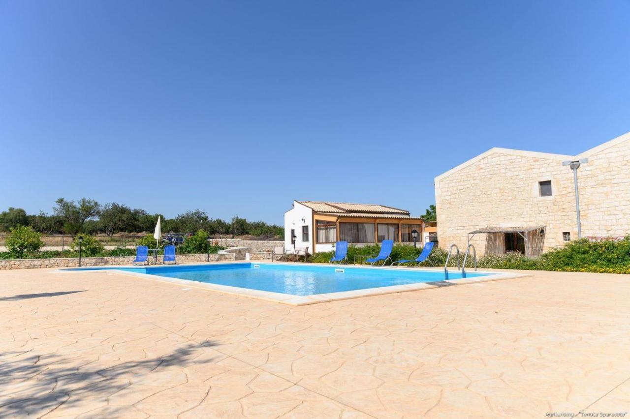 Agriturismo Tenuta Sparaceto Modica Eksteriør bilde