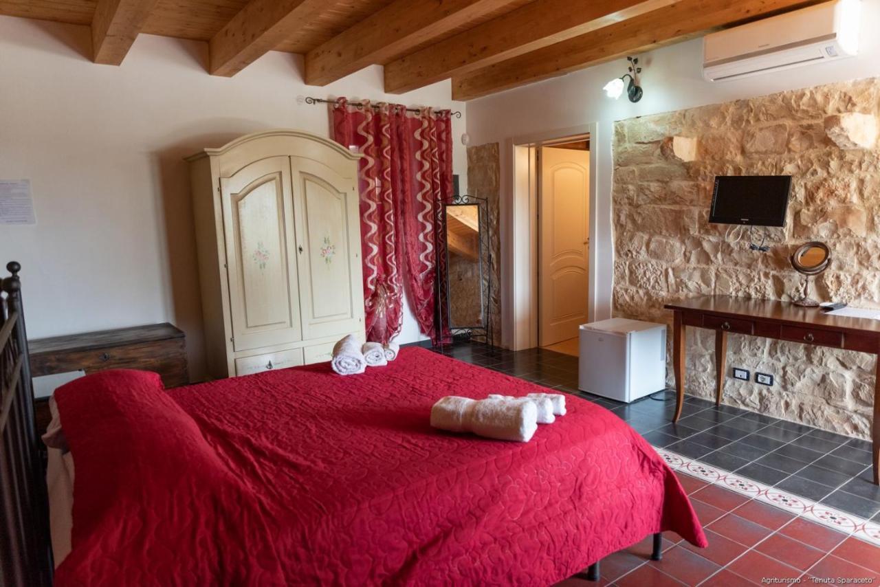 Agriturismo Tenuta Sparaceto Modica Eksteriør bilde